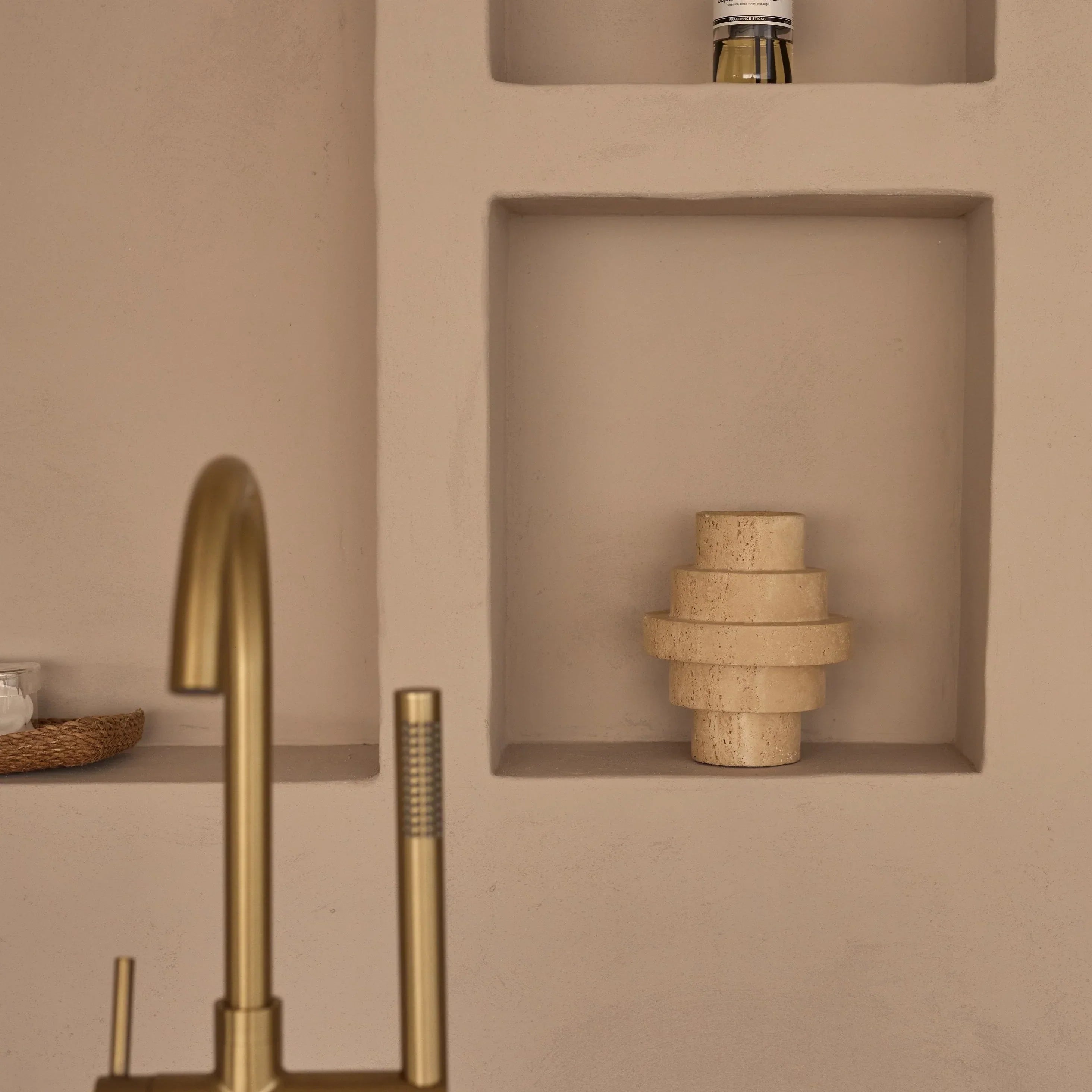 Travertin Vase Agano M