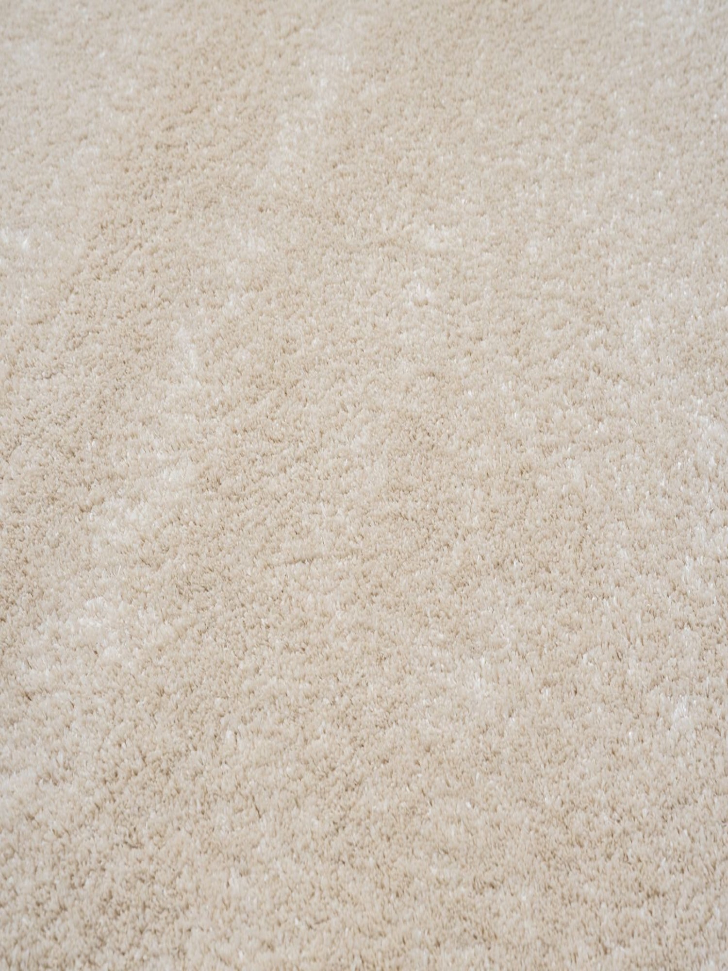 Asta – Carpet in cream