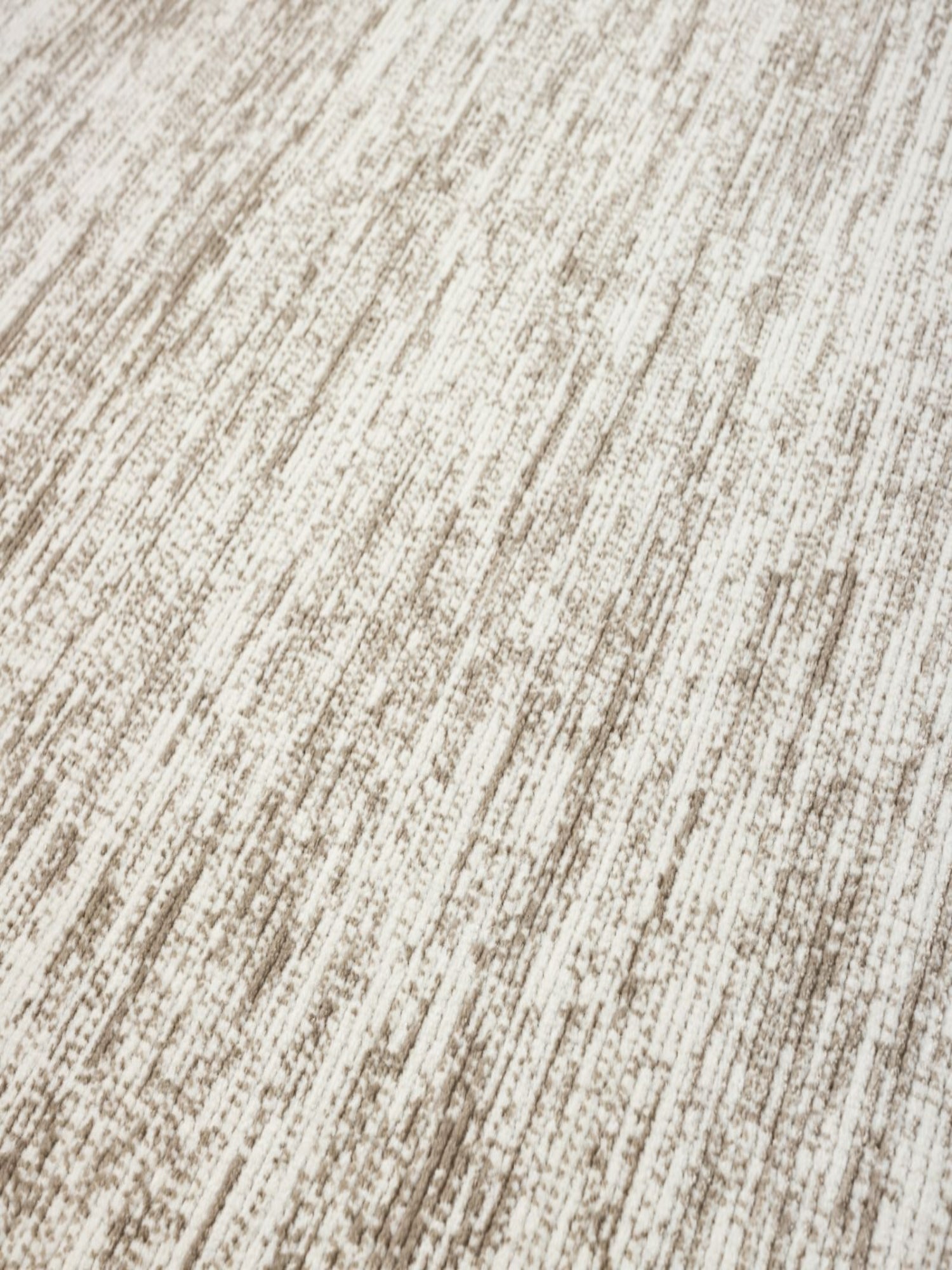 Tosca – Carpet in Taupe