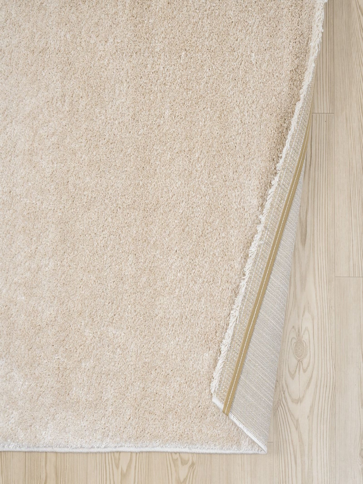 Asta – Carpet in cream
