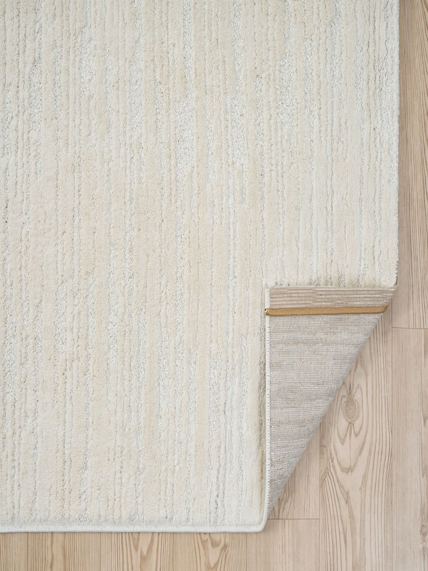 Liva – Carpet in cream